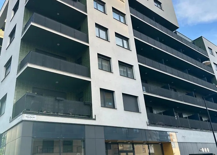 Apartmán Modern Riverside With A Balcony And Garage